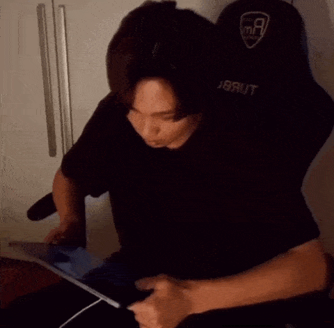 Dồn dập tin đồn idol hẹn hò, fan Kpop hít không kịp-4