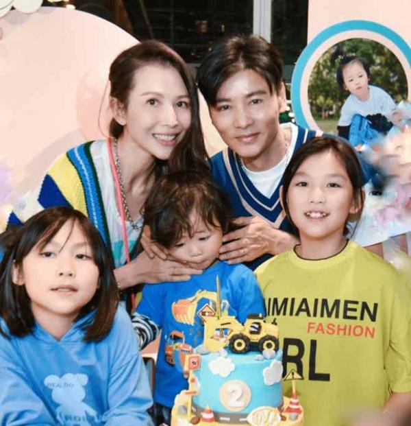 Sư phụ Châu Nhuận Phát đánh Chân Tử Đan chảy máu mũi-6