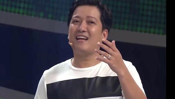 Câu đố tiếng Việt: Đinh nào dù chắc nhưng không đóng được?-1