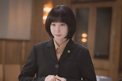 Phim của Park Eun Bin hụt hơi ở đoạn kết, chuyện yêu đương nhàm chán