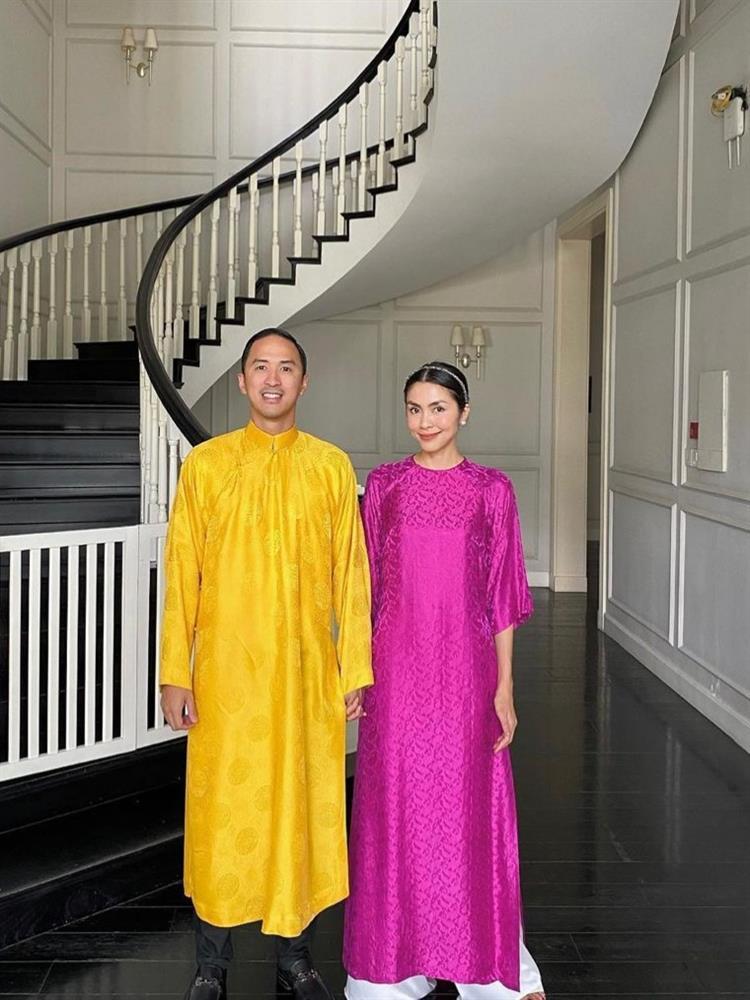 Hà Tăng và chồng 10 năm 1 kiểu chụp đánh dấu chủ quyền-5