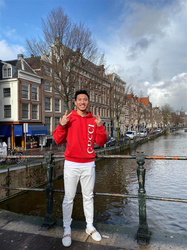 Đoàn Văn Hậu mặc mãi một kiểu quần hẹn hò Doãn Hải My-9