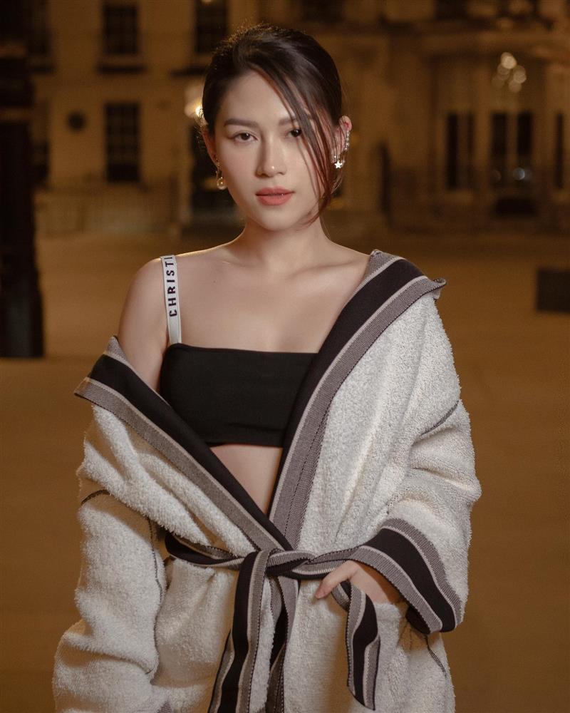 Ái nữ đại gia thủy sản năm 12 tuổi, mũm mĩm quá nhìn không ra-9