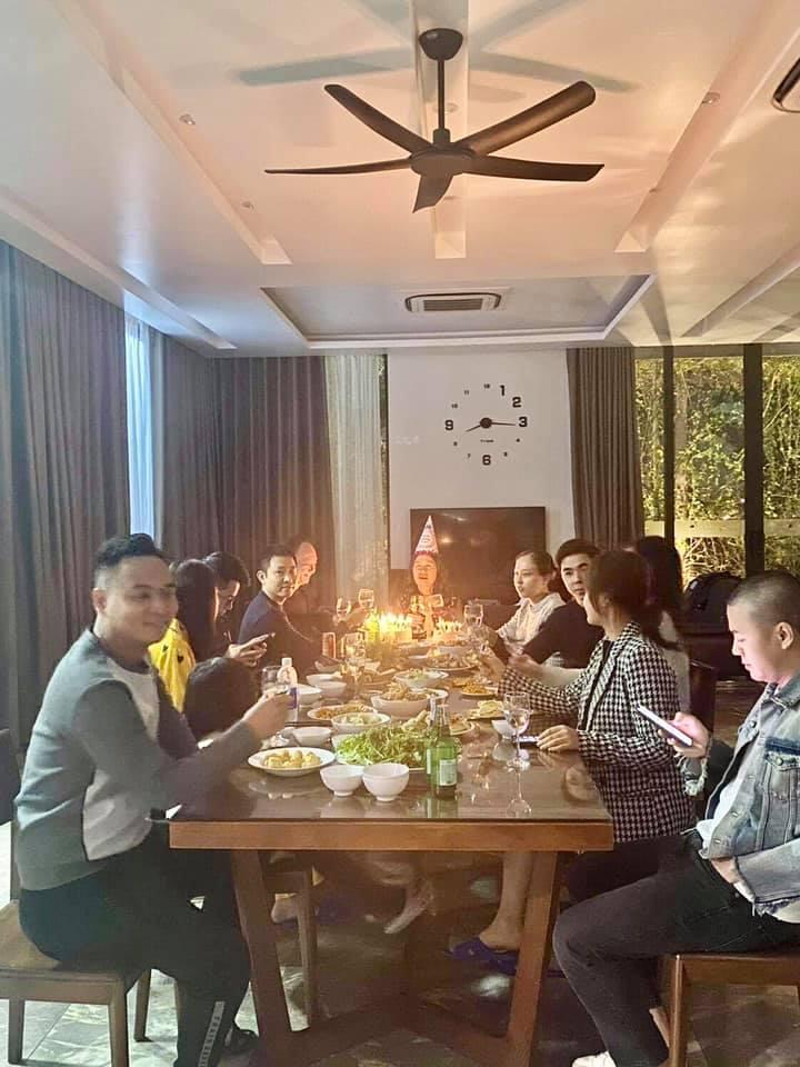 Hương Giang - Matt Liu ra mắt gia đình, sống chung vẫn không thể cưới-6