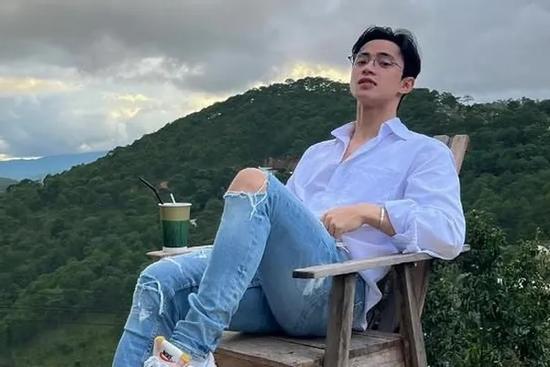 Chàng Người Nhện hot nhất TikTok ngoại hình chuẩn 'nam thần'