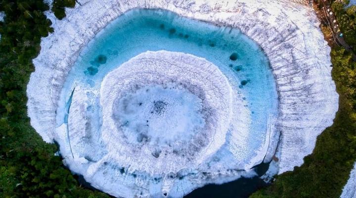 Kỳ ảo Hồ Mắt Rồng chỉ xuất hiện đúng một lần trong năm-4