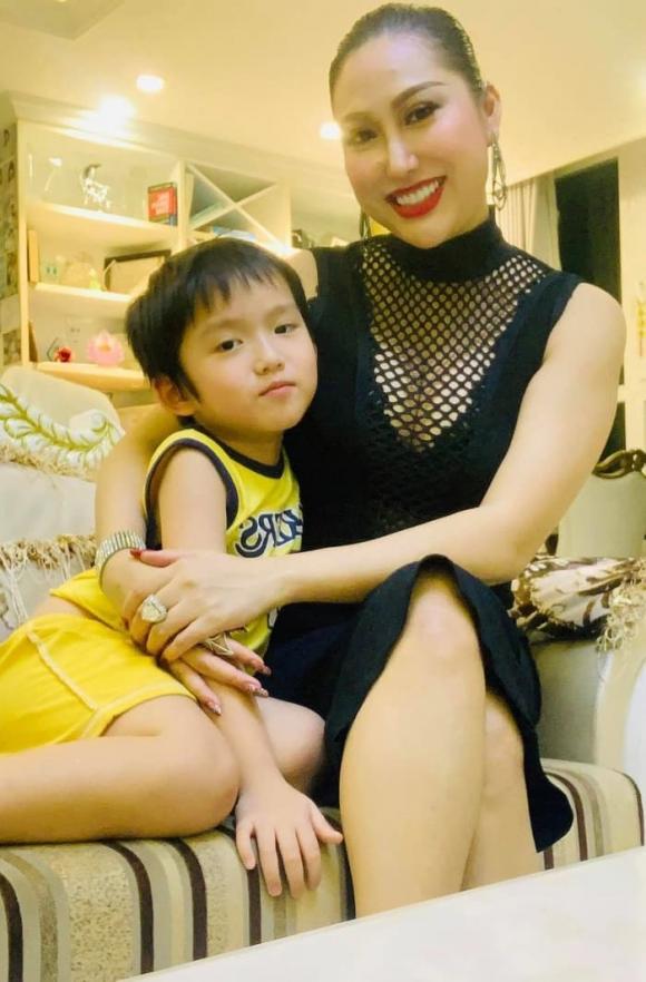 Phi Thanh Vân đáp thế nào khi con trai hỏi không có cha à??-2