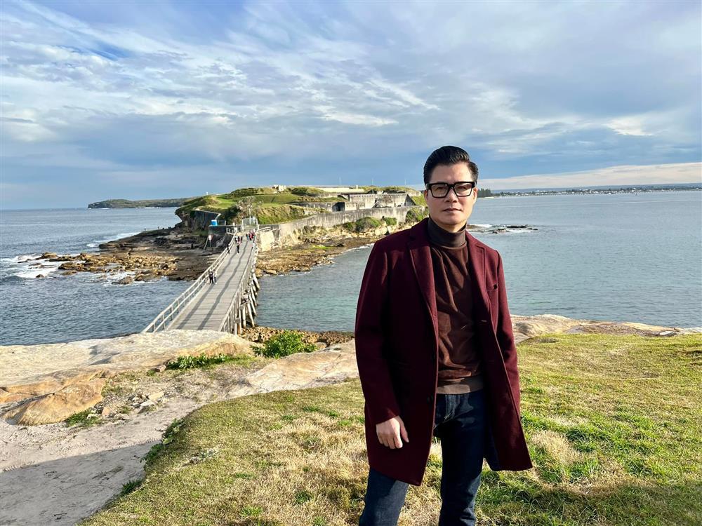 Quang Dũng mất cân đối khi lên ảnh, 1m75 mà như người tí hon-1