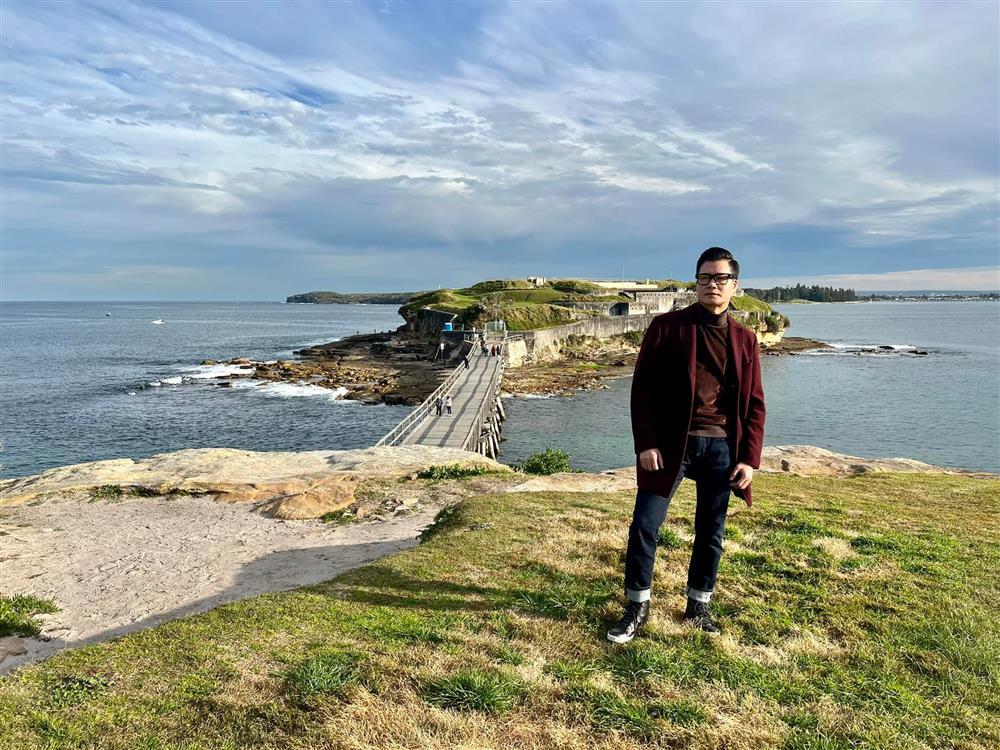 Quang Dũng mất cân đối khi lên ảnh, 1m75 mà như người tí hon-2