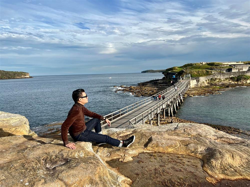 Quang Dũng mất cân đối khi lên ảnh, 1m75 mà như người tí hon-4