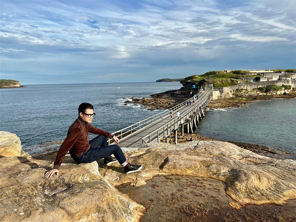 Quang Dũng mất cân đối khi lên ảnh, 1m75 mà như người tí hon-5