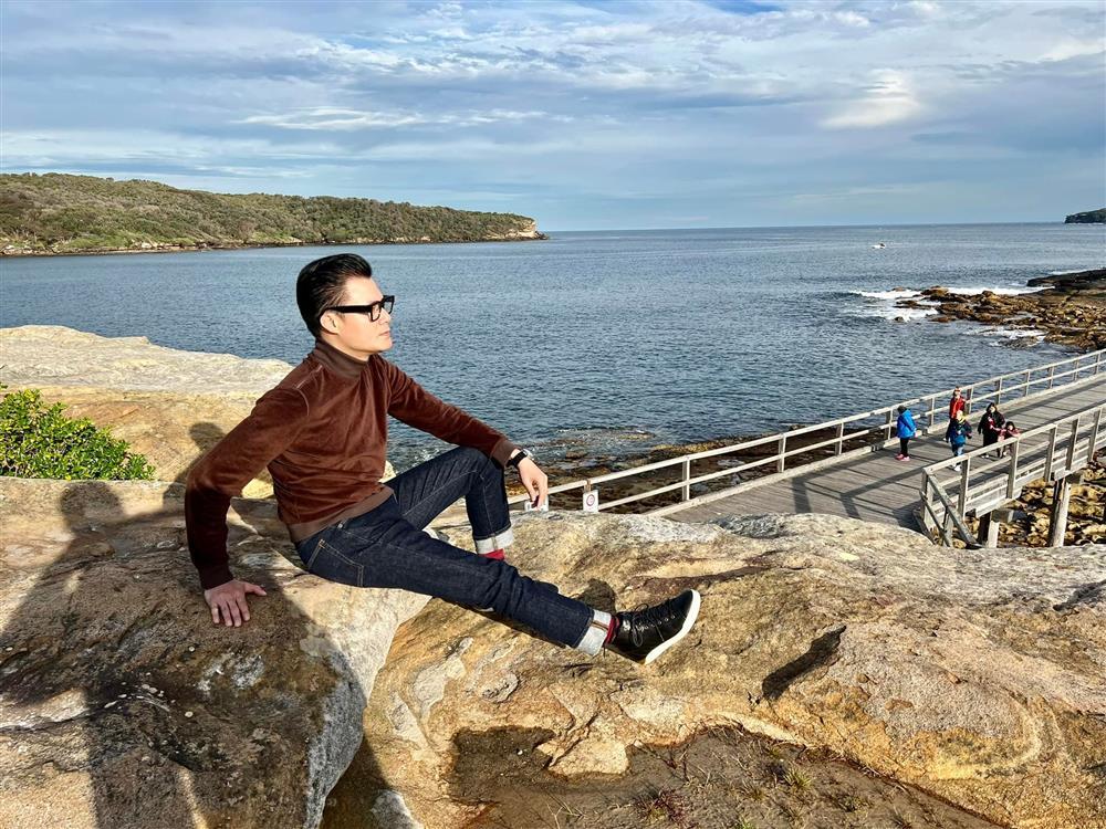 Quang Dũng mất cân đối khi lên ảnh, 1m75 mà như người tí hon-6