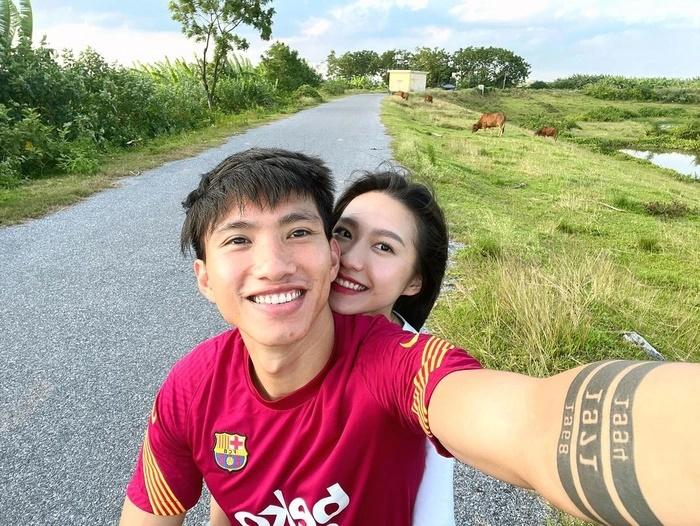 Doãn Hải My nghi về quê Đoàn Văn Hậu, bị bóc điểm con nhà giàu-2