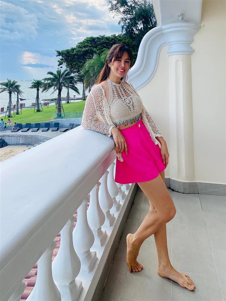 Tin showbiz Việt ngày 20/8: Lê Phương đẹp giữa rừng nhân tạo-1