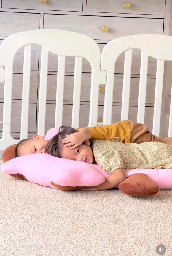 Leon bộc lộ năng khiếu thể thao y hệt ba Kim Lý-8