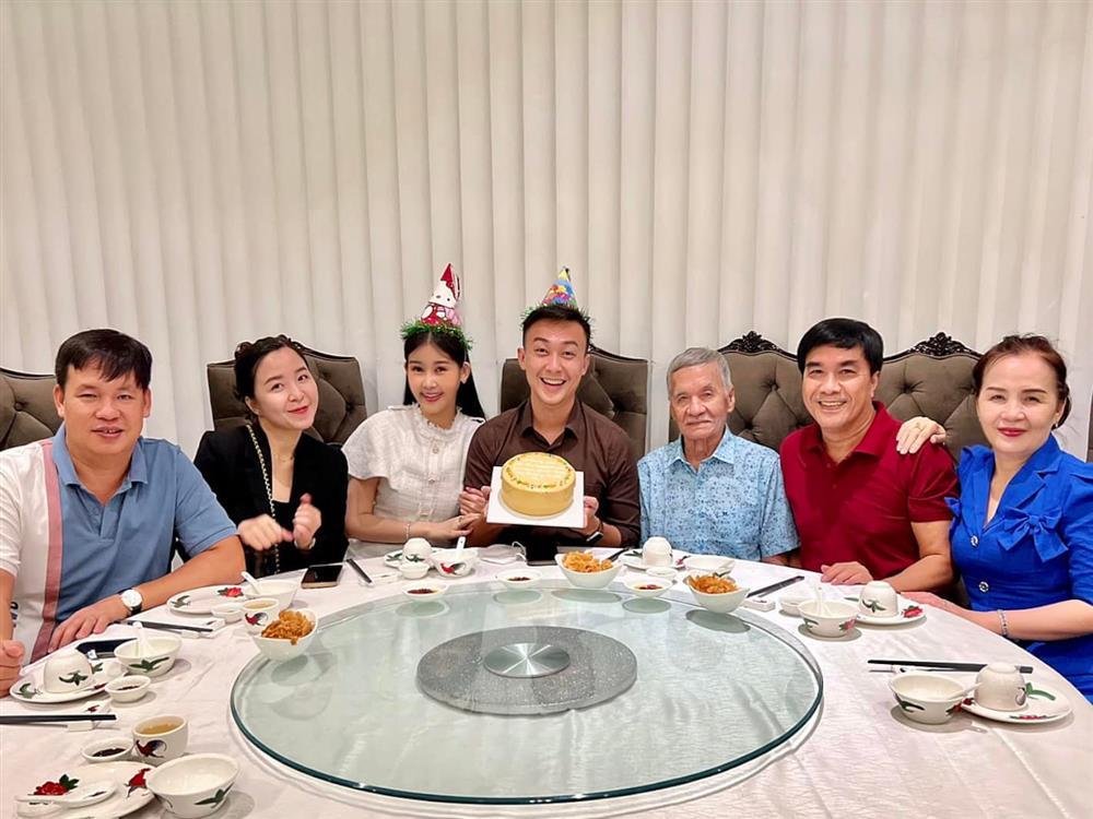 MC HTV công khai ngày cưới hoa hậu Lê Âu Ngân Anh-3