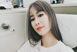 Hoa hậu Dương Thùy Linh khó chịu vì bị 'check ngực' tại sân bay