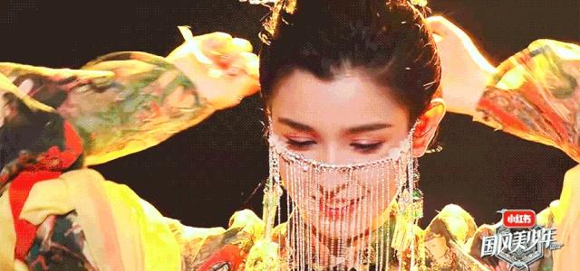 Cáp Ni Khắc Tư khóc khi nói về vụ clip nhạy cảm với Huỳnh Hiểu Minh-4