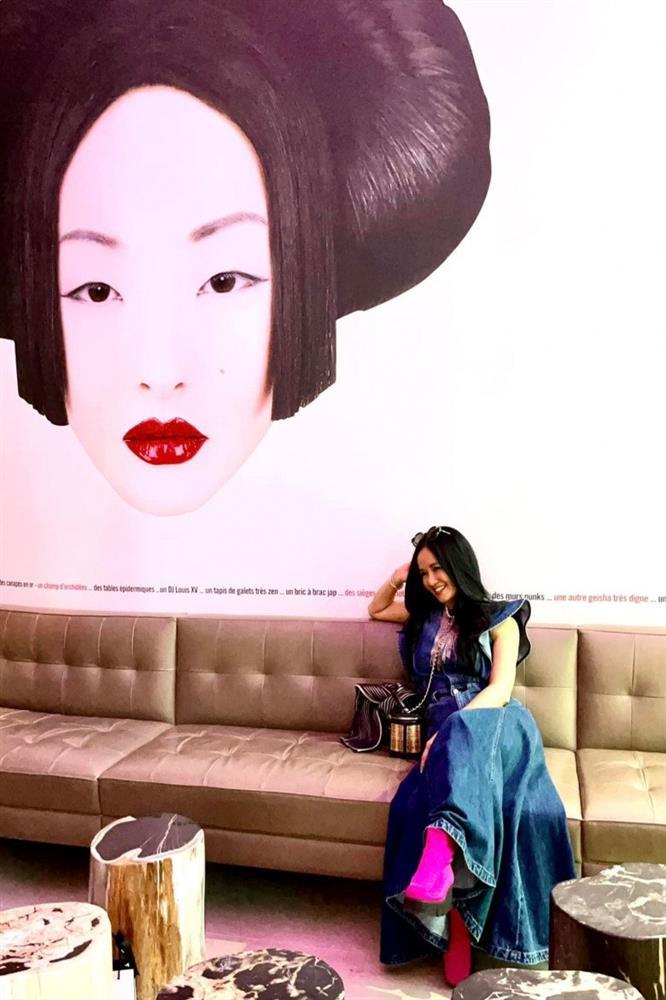 Cô Bống Hồng Nhung nghiện đi giày hầm hố, đế dày cộp-2