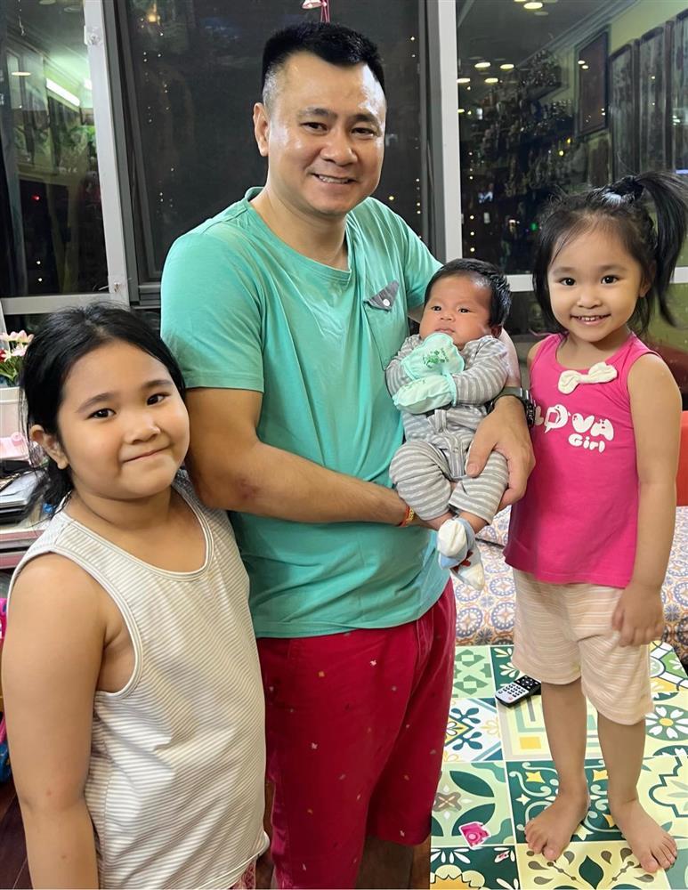 Tin showbiz Việt ngày 21/8: Vua cá Koi tiết lộ thời gian vợ trẻ sinh con?-10