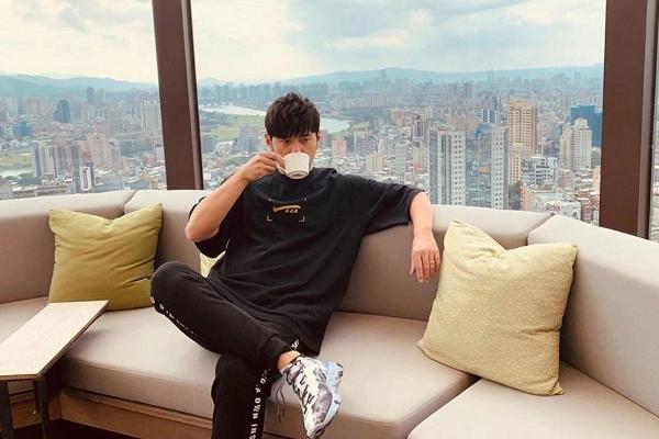 Diva Trần Tuệ Lâm trẻ đẹp khó tin tuổi 50-8