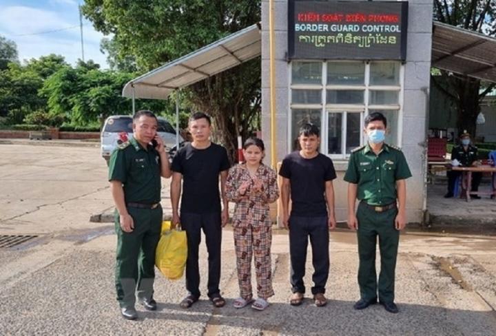 Thiếu nữ 16 tuổi bị lừa bán sang Campuchia được giải cứu về nước-1