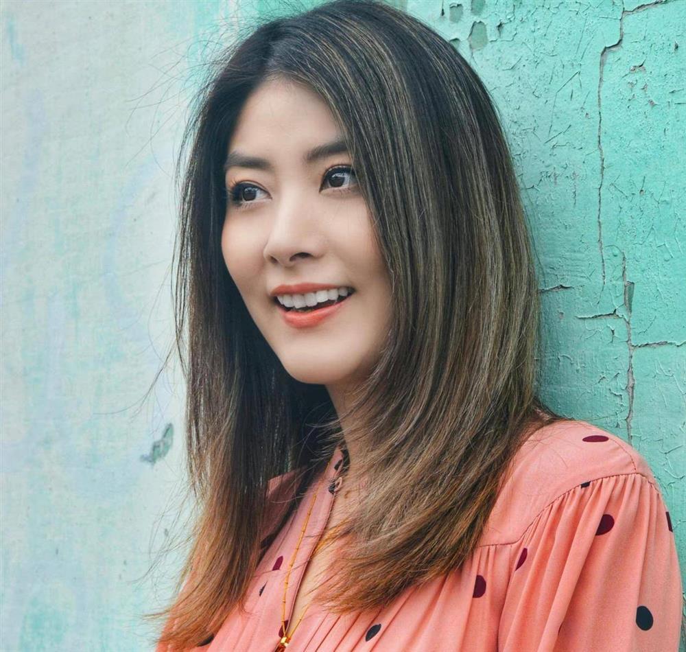 Diva Trần Tuệ Lâm trẻ đẹp khó tin tuổi 50-4