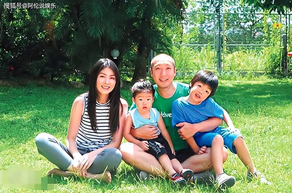 Diva Trần Tuệ Lâm trẻ đẹp khó tin tuổi 50-7