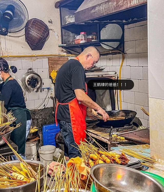 Gia cảnh bình dân của mỹ nam Thương Lan Quyết Vương Hạc Đệ-3