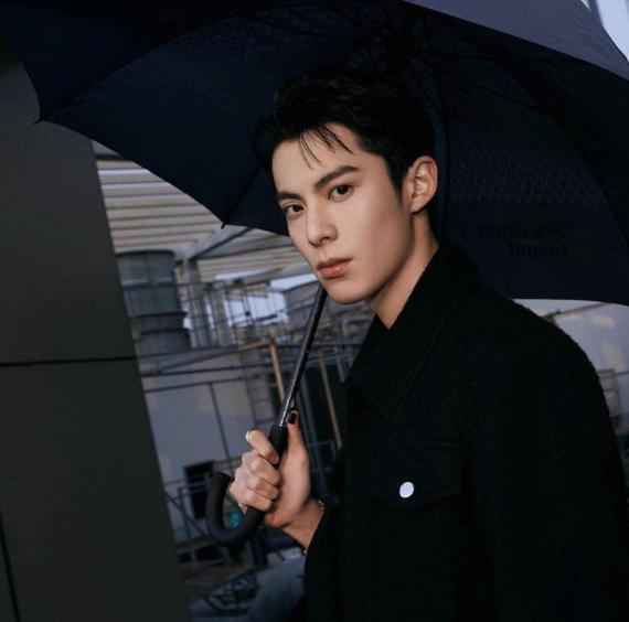 Gia cảnh bình dân của mỹ nam Thương Lan Quyết Vương Hạc Đệ-6