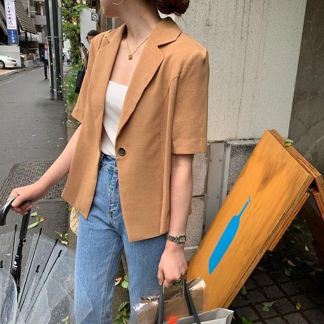 Tips mix đồ với áo hai dây lịch sự mà vẫn sành điệu-7