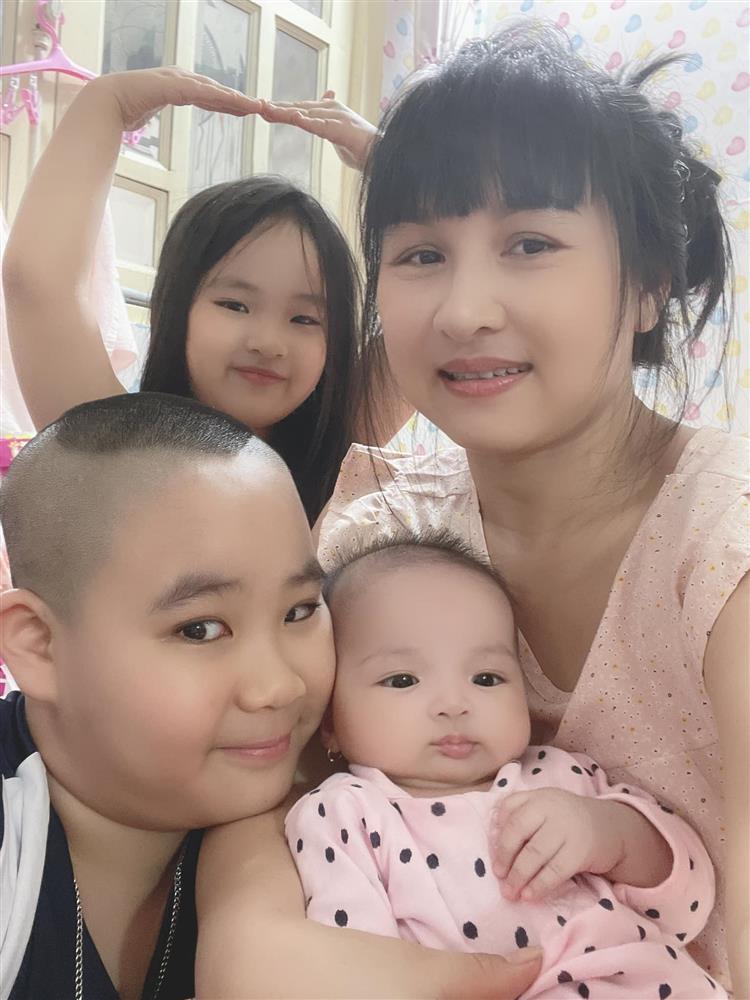 Hiếu Hiền nổi đóa khi vợ bị chê ăn mặc như con ở-4