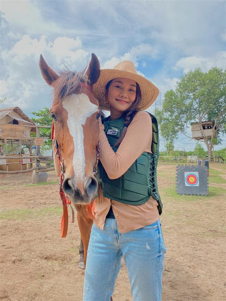 Tin showbiz Việt ngày 22/8: Bạn gái mong Huỳnh Anh trưởng thành hơn-11