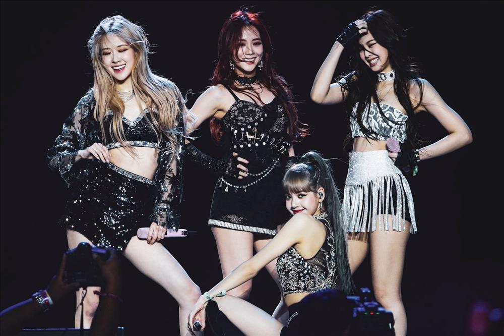 Trở lại sau 4 năm, vé concert BLACKPINK giá 5 triệu bị chê đắt lòi-1