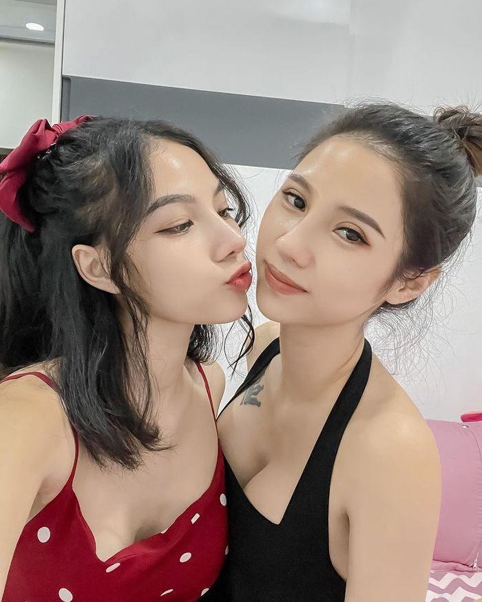 Ảnh đời thường ngọt lịm cặp đồng tính nữ gây sốt Người Ấy Là Ai-13