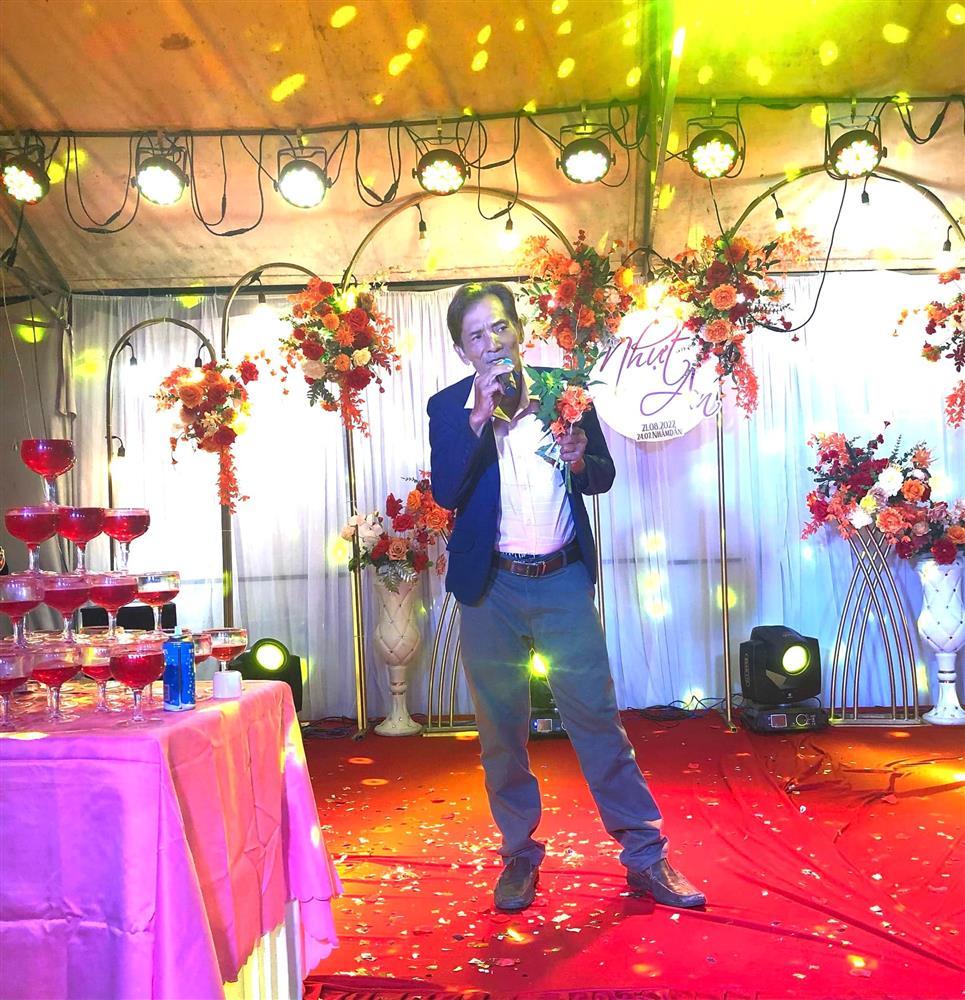 Thương Tín đi hát, ngoại hình có còn thảm thương?-1