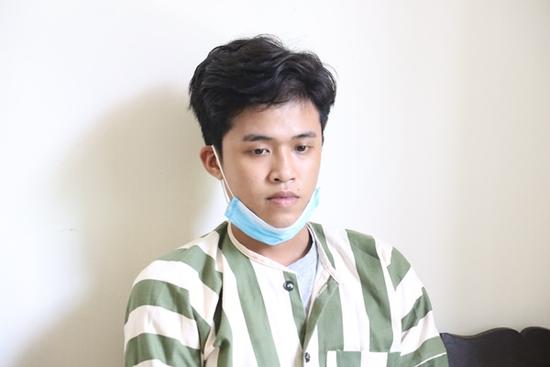 Níu kéo tình cảm bất thành, thanh niên dìm bạn gái xuống kênh đến chết