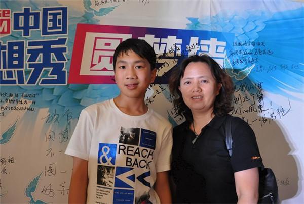 Hàn Bội Tuyền nghĩ quẩn trên livestream, netizen vội báo cảnh sát-5