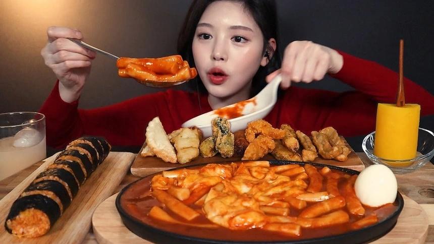 Mukbang chết dần trên chính quê hương của mình-1