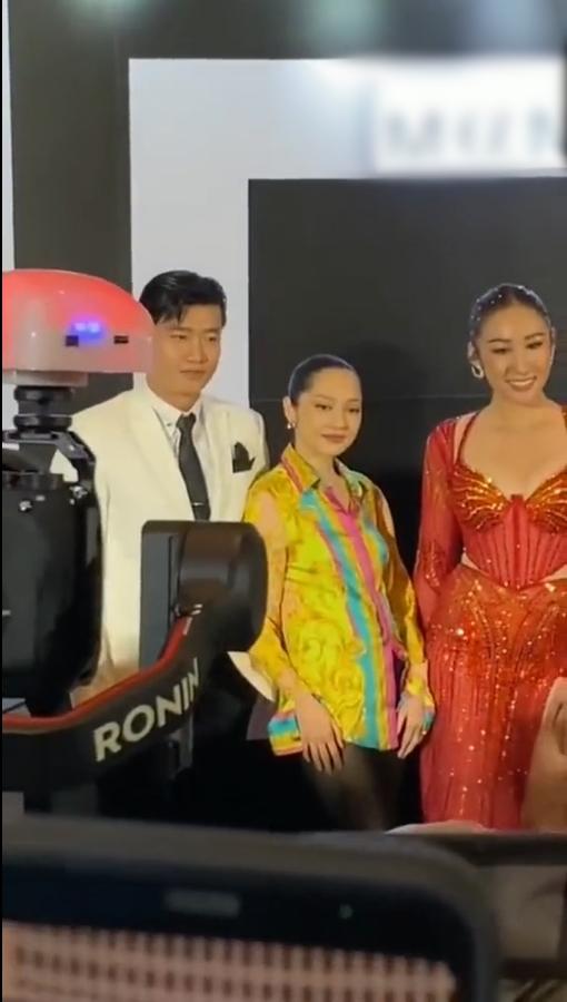 Bảo Anh để lộ vòng 2 cùng cách phối đồ lỗi mốt-4