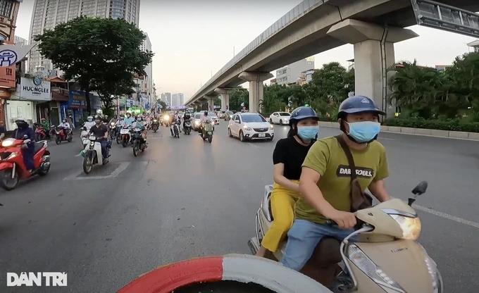 Trong 1 phút có 142 phương tiện đi sai làn trên đường Nguyễn Trãi-5