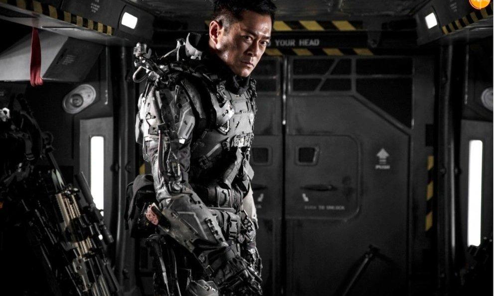 Cổ Thiên Lạc bị tổn thương cột sống cổ khi đóng phim-3