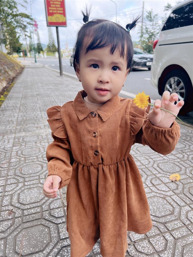 Con gái Jack điệu đà ra phố, netizen thi nhau chào Phương Tuấn-2