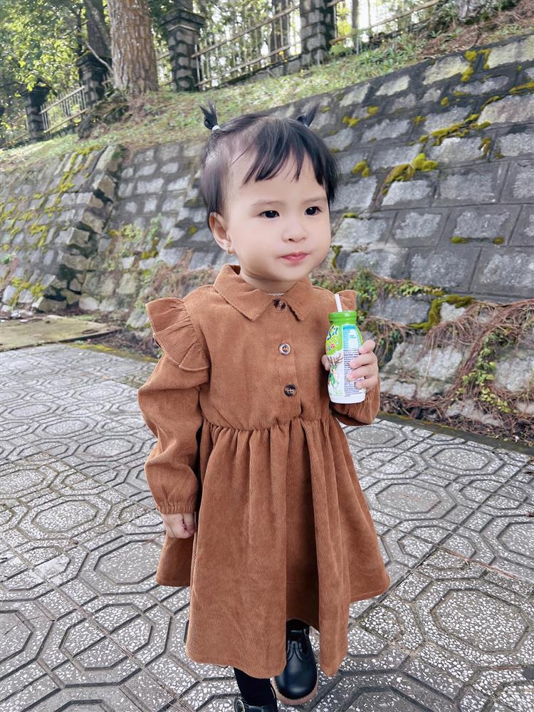 Con gái Jack điệu đà ra phố, netizen thi nhau chào Phương Tuấn-3