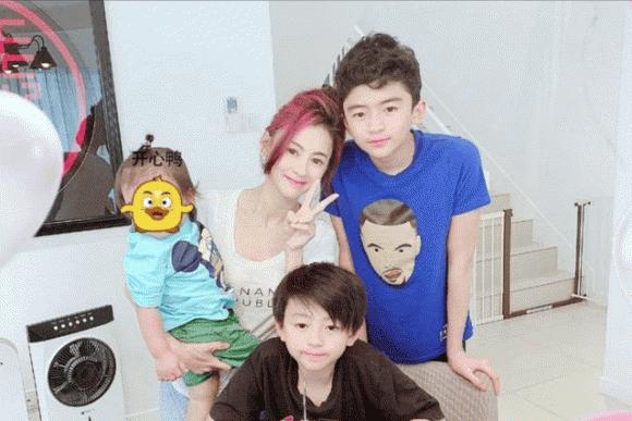 Trương Bá Chi xéo xắt Tạ Đình Phong, netizen: EQ so với Vương Phi quá kém-1