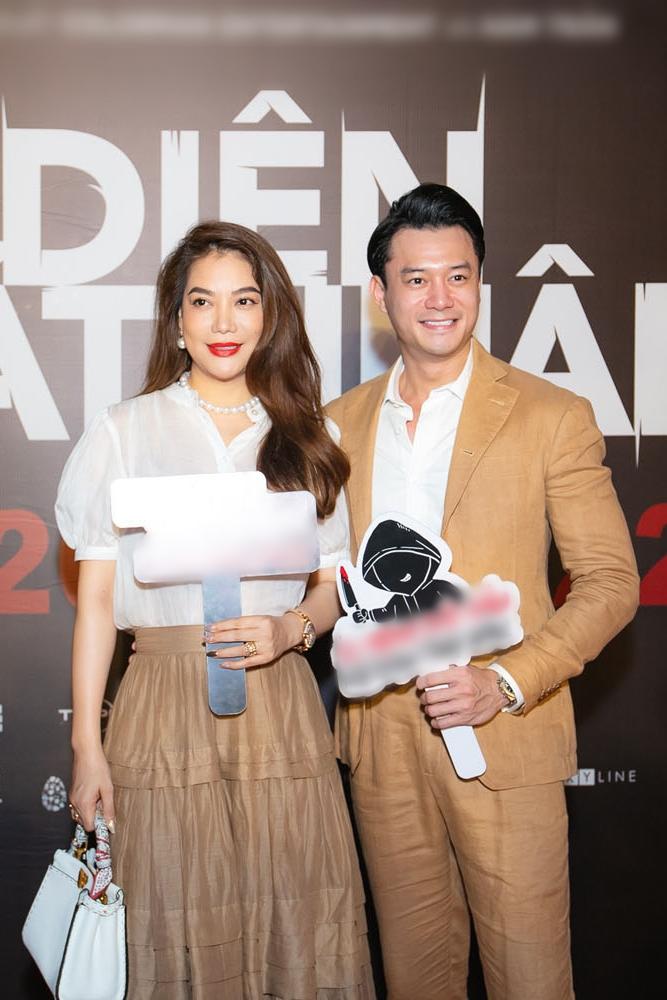 Bồ trẻ Trương Ngọc Ánh mất điểm vì quần nhàu nát khi sánh đôi chị đẹp-2