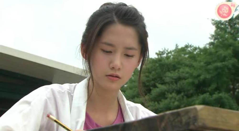 IU và Suzy đã chịu thay đổi, bao giờ tới lượt Yoona?-3