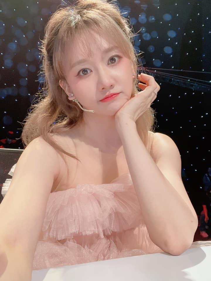 Tin showbiz Việt ngày 24/8: Hari Won thả thính Khổng Tú Quỳnh-1