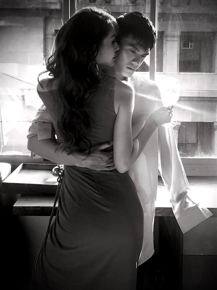 Tin showbiz Việt ngày 24/8: Hari Won thả thính Khổng Tú Quỳnh-6