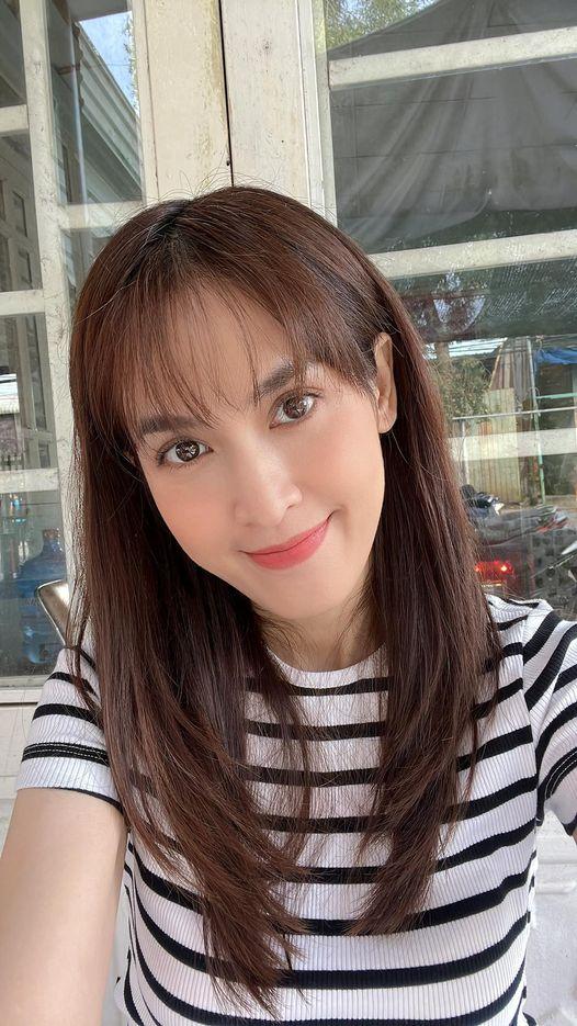 Tin showbiz Việt ngày 24/8: Hari Won thả thính Khổng Tú Quỳnh-9